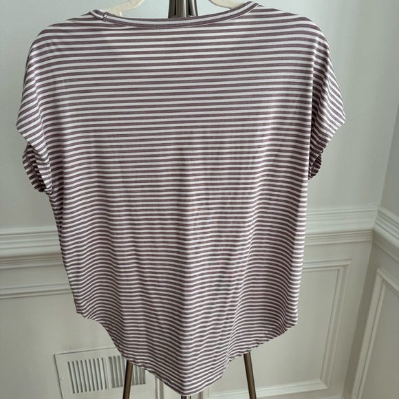 Gap Fit Oversized Striped Purple and White Women's Top size Small - Picture 3 of 4